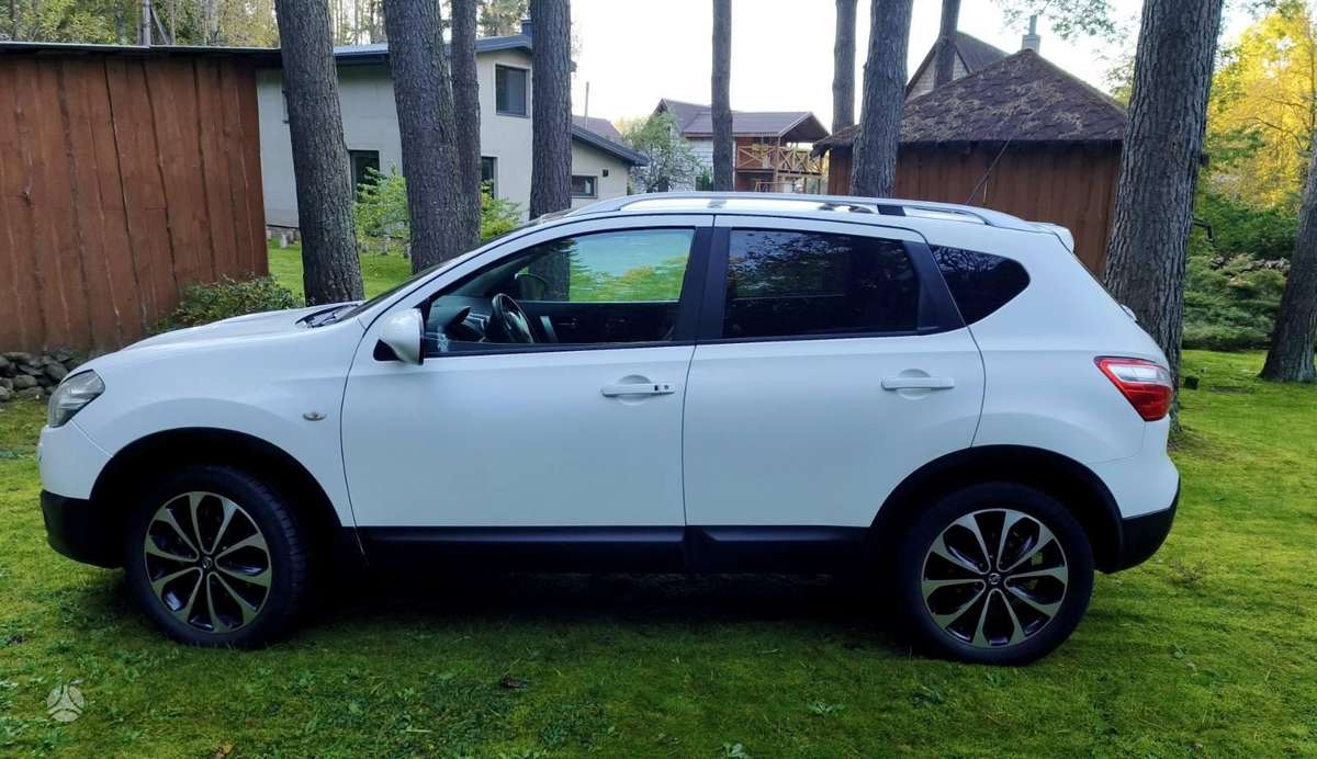 Nissan Qashqai 2011 — photo 5