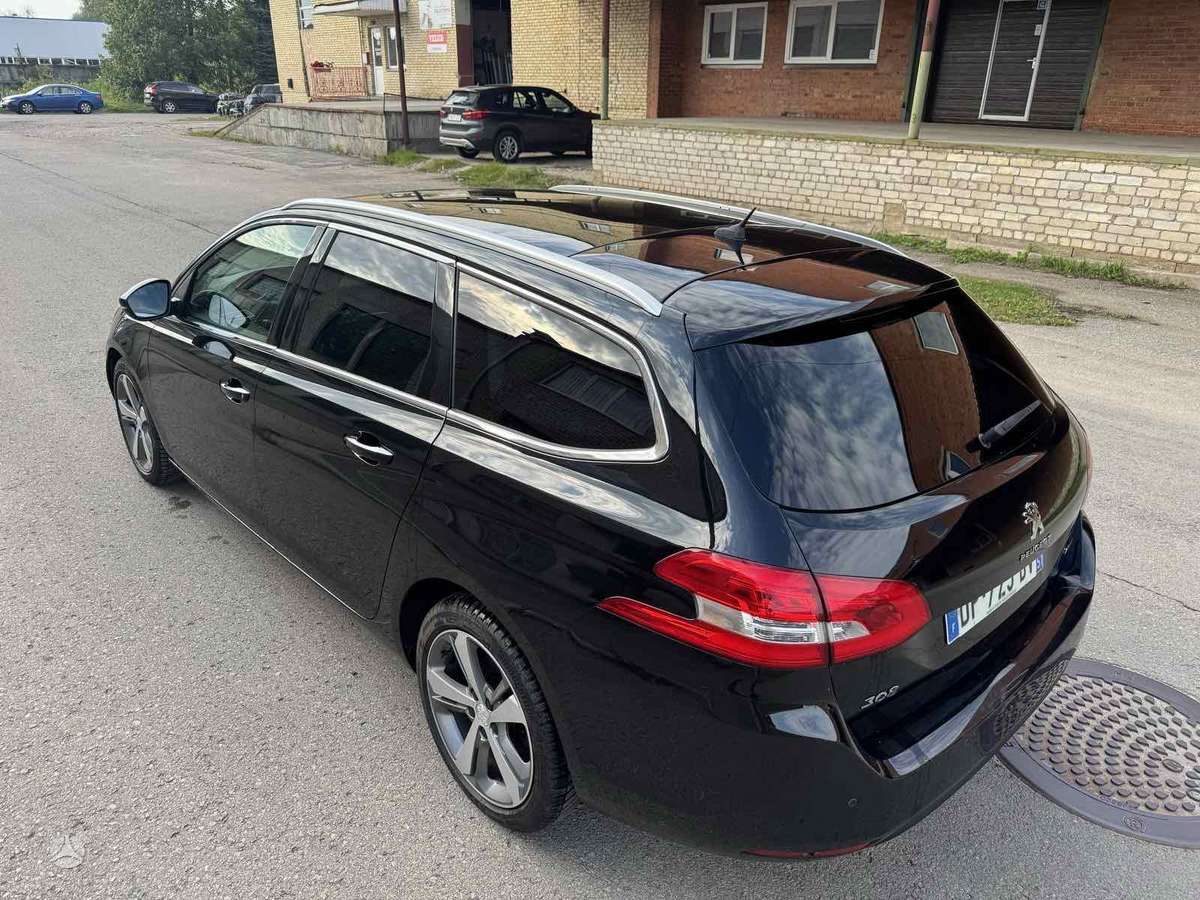 Peugeot 308 2015 — photo 7