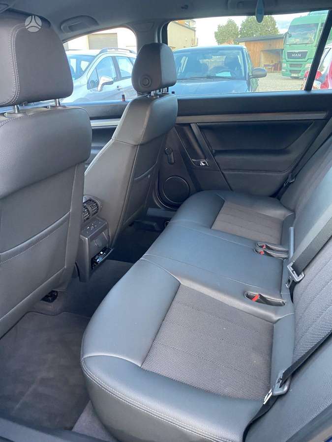 Opel Vectra 2008 — photo 13