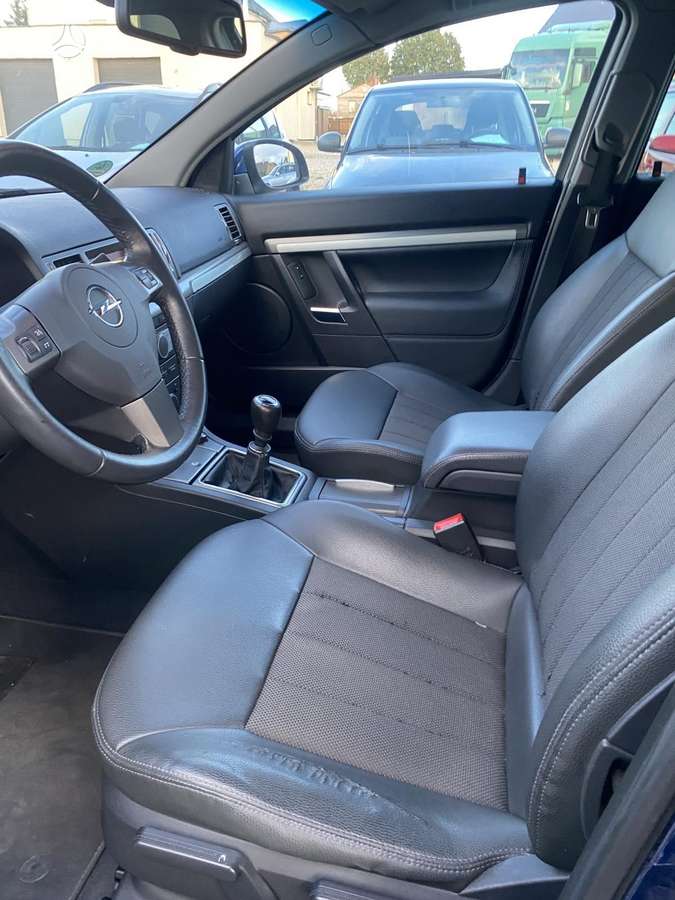 Opel Vectra 2008 — photo 9