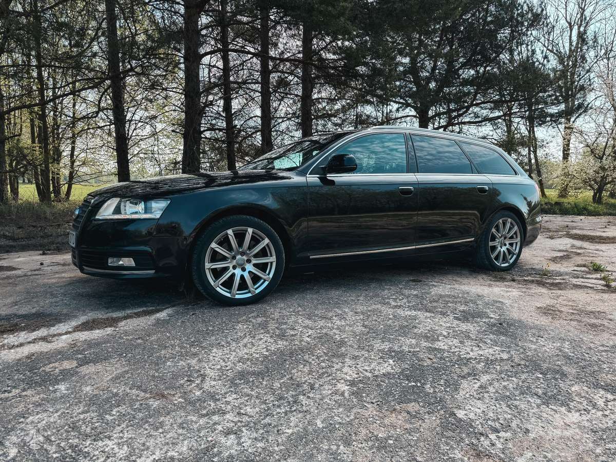 Audi A6 2010 — rear view