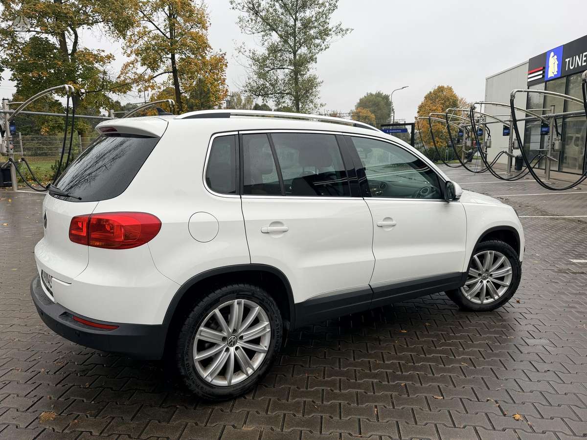Volkswagen Tiguan 2012 — photo 5