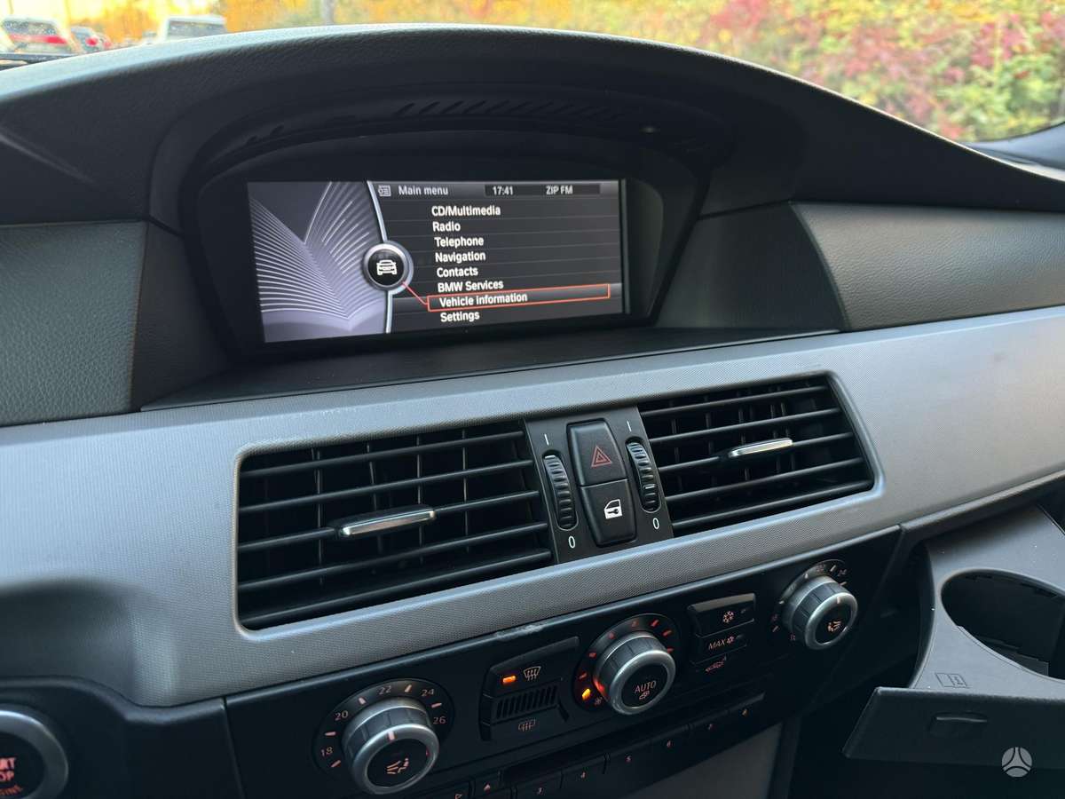 BMW 530 2008 — photo 16