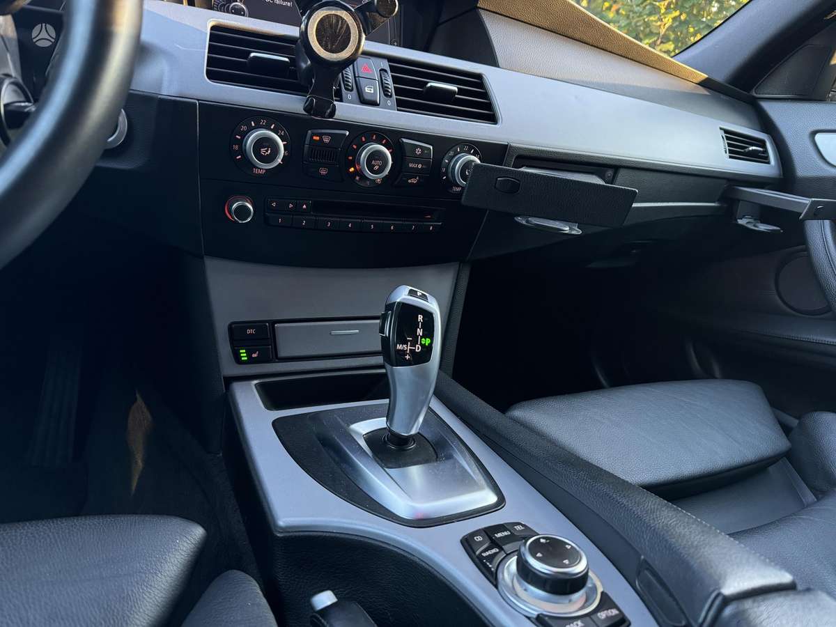BMW 530 2008 — photo 19
