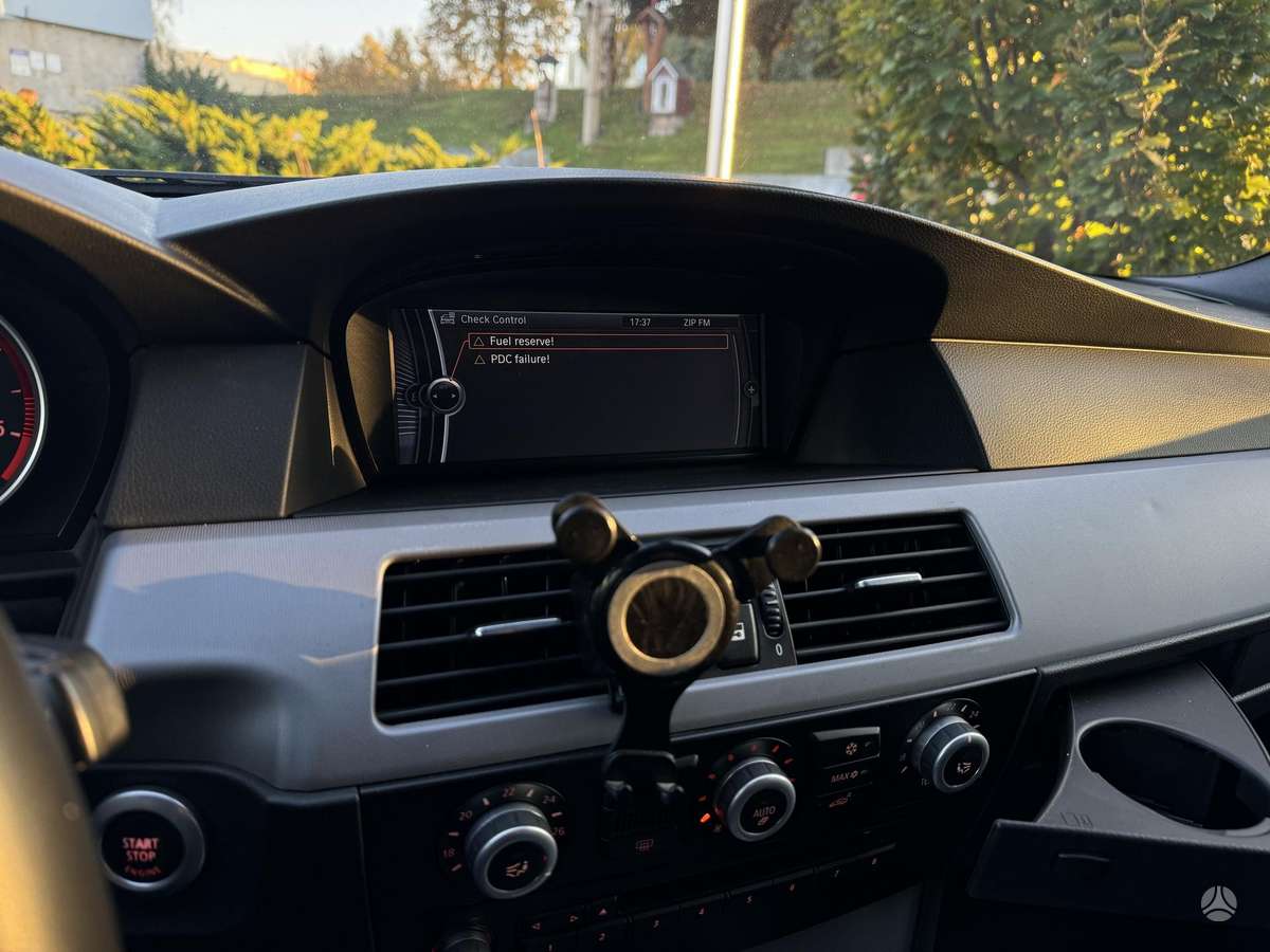 BMW 530 2008 — photo 20