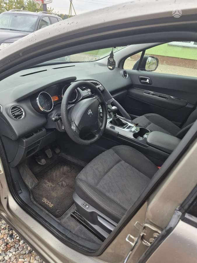Peugeot 3008 2009 — photo 6