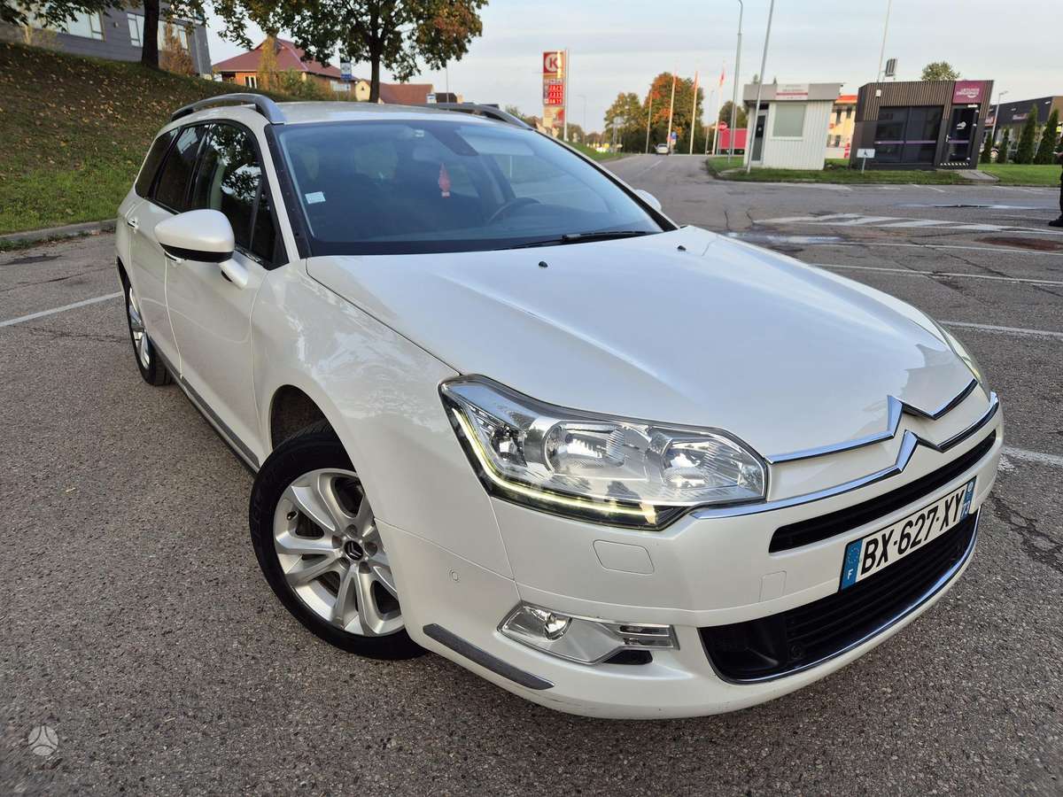 Citroen C5 2011 — салон