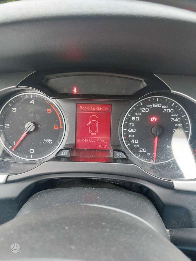 Audi A4 2010 — photo 10