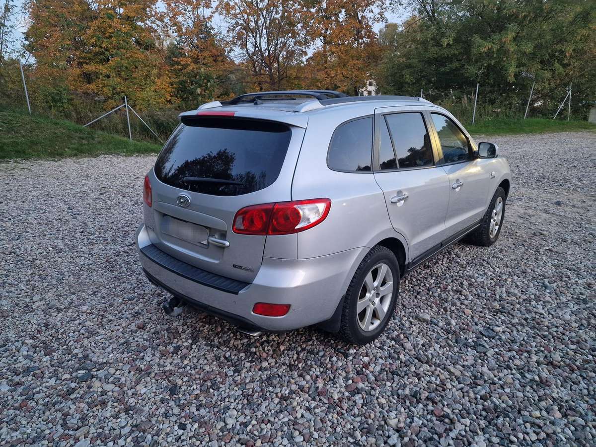 Hyundai Santa 2009 — салон
