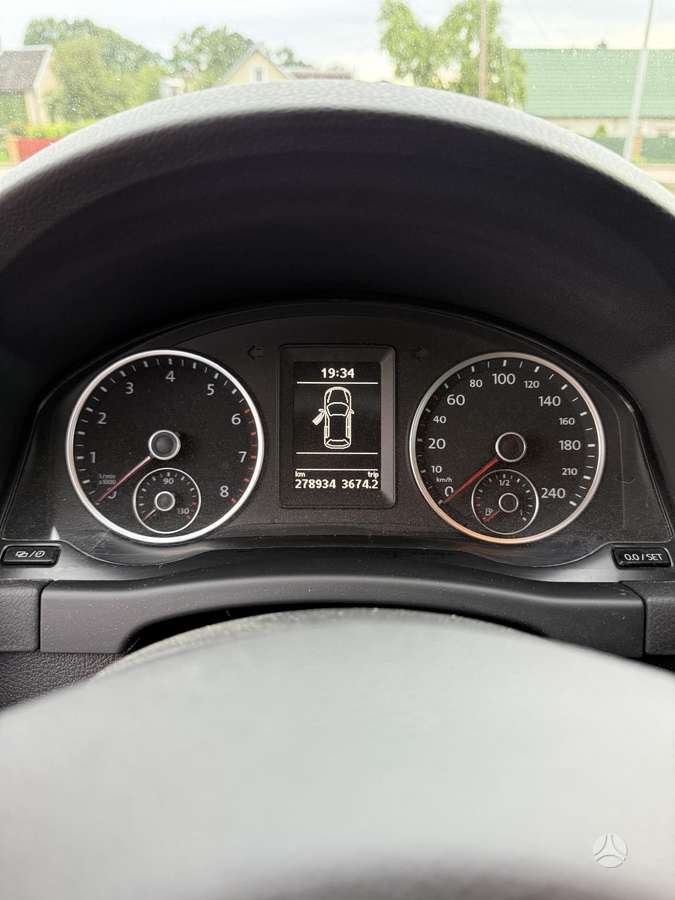 Volkswagen Tiguan 2015 — photo 9