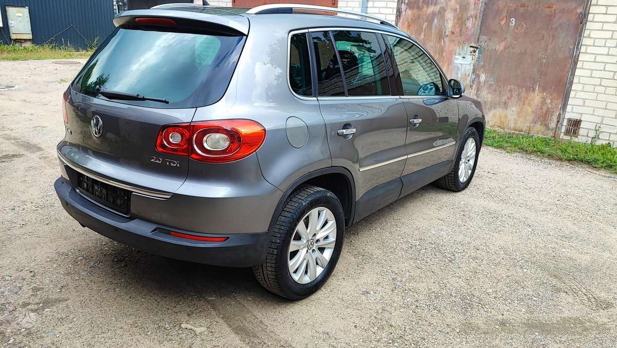 Volkswagen Tiguan 2008 — engine 1968 cm³, 140 HP (103kW)