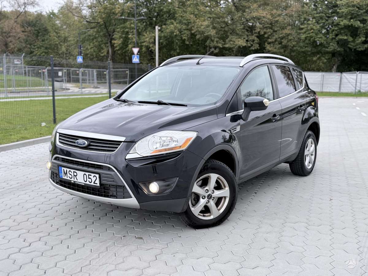 Ford Kuga 2009 — вигляд ззаду