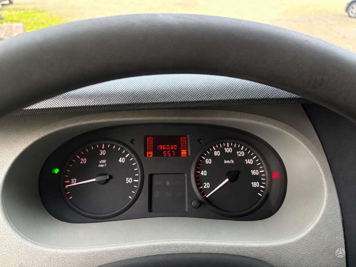 Opel Movano 2010 — photo 13