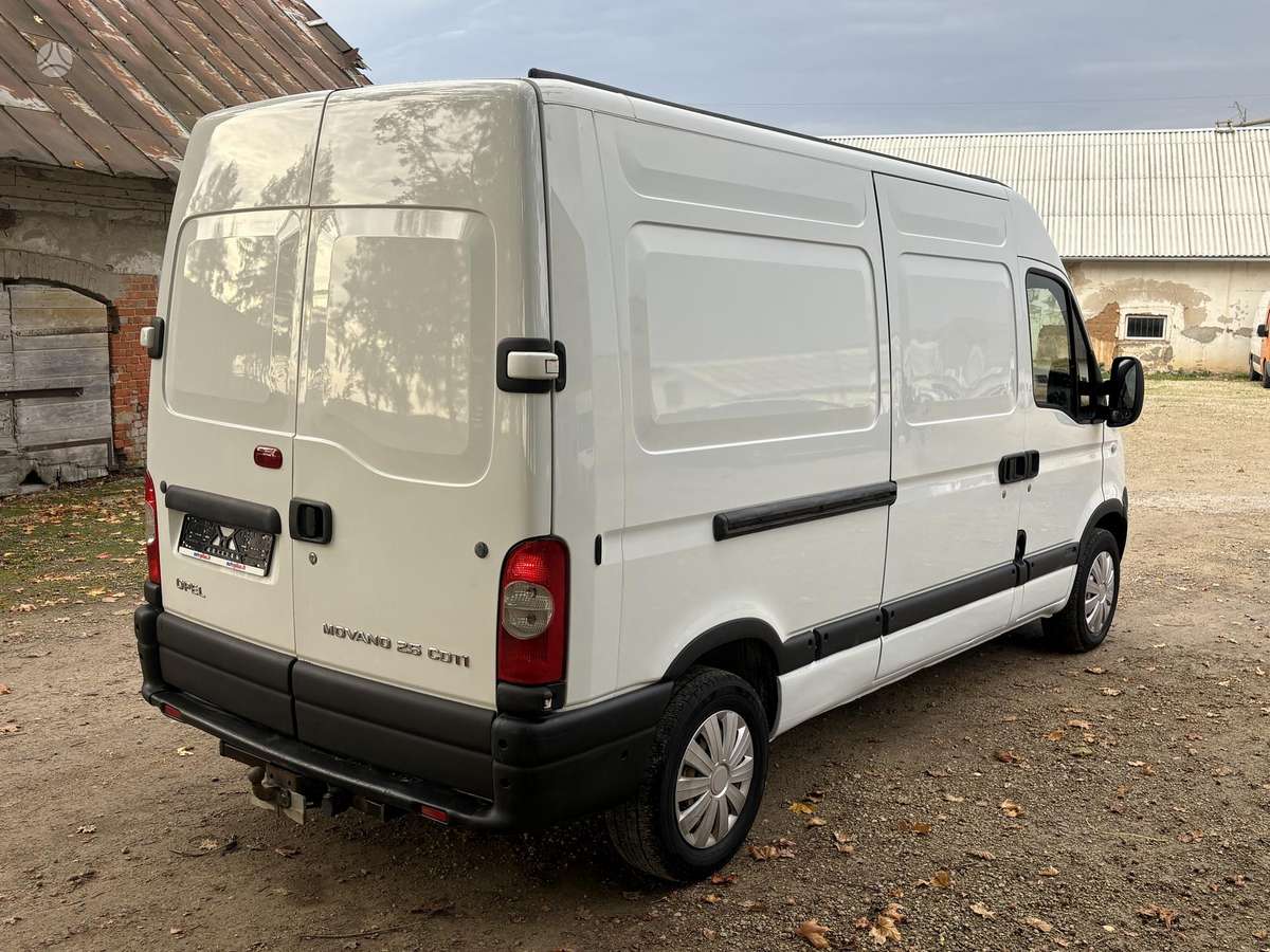 Opel Movano 2010 — photo 7