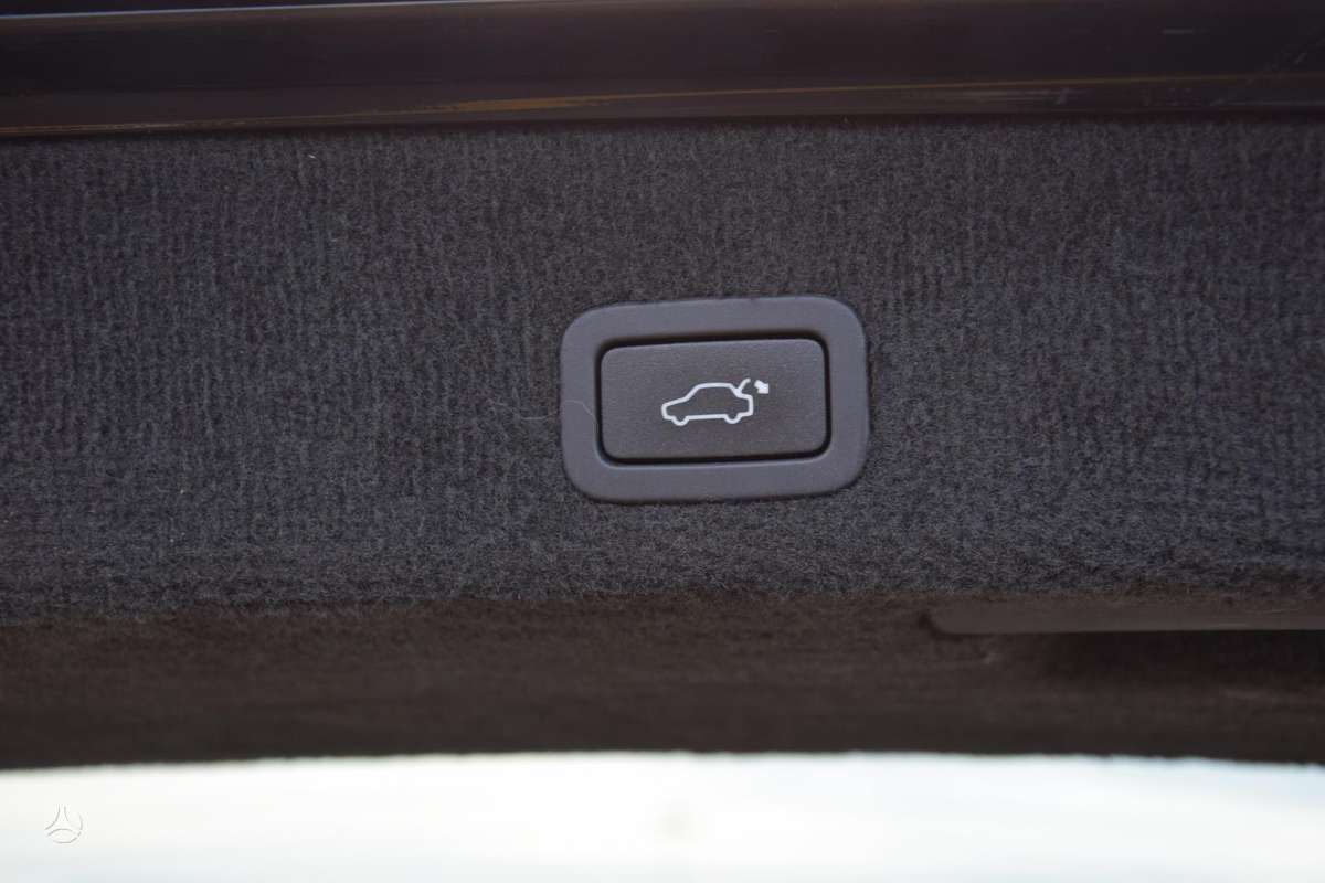 Volvo V70 2011 — photo 26