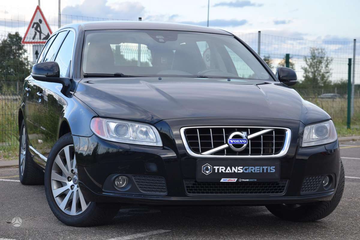 Volvo V70 2011 — engine 1595 cm³, 179 HP (132kW)