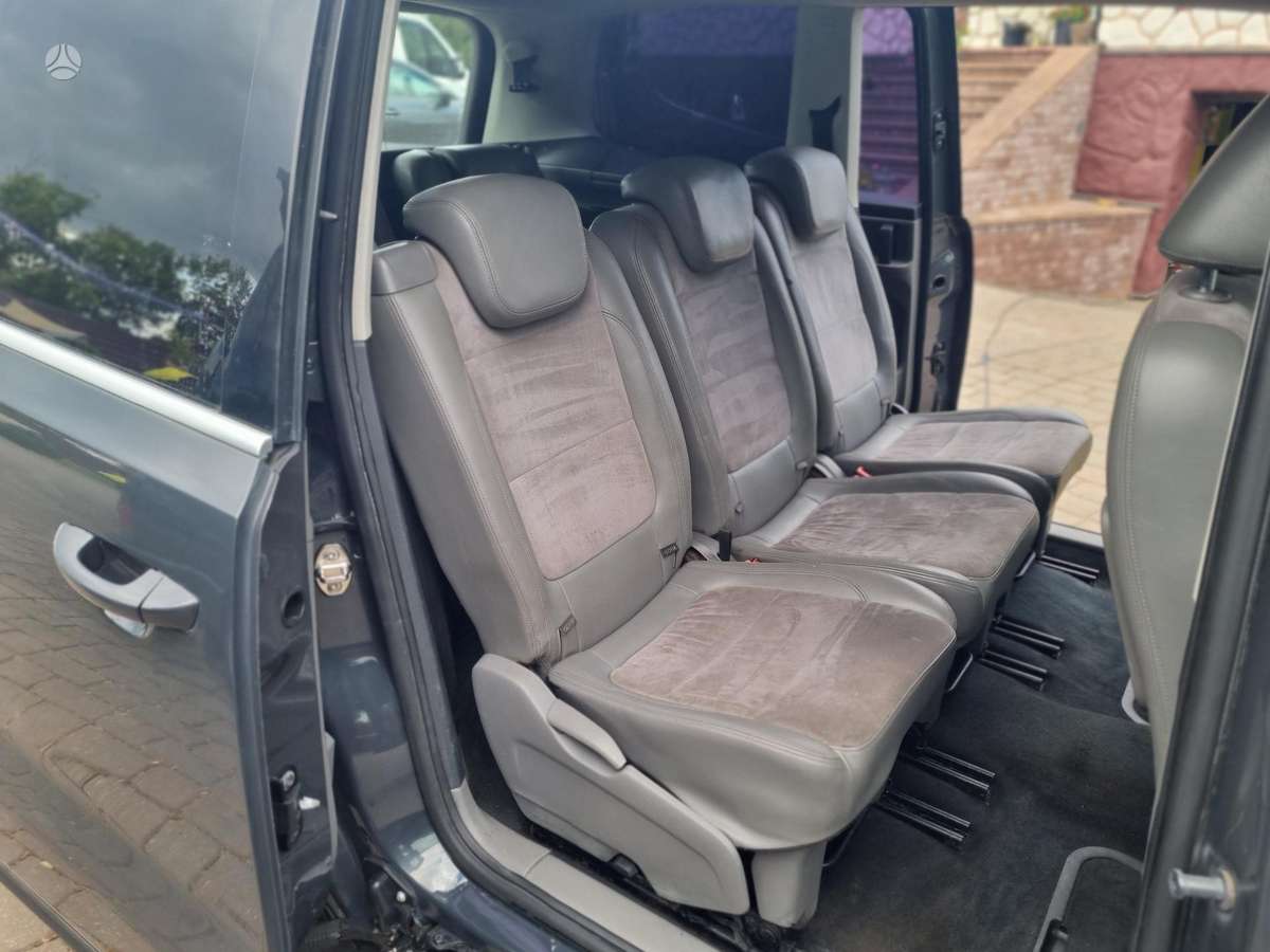 Volkswagen Sharan 2012 — photo 12