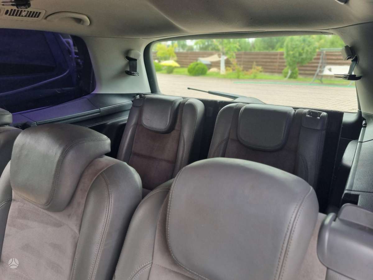 Volkswagen Sharan 2012 — photo 14