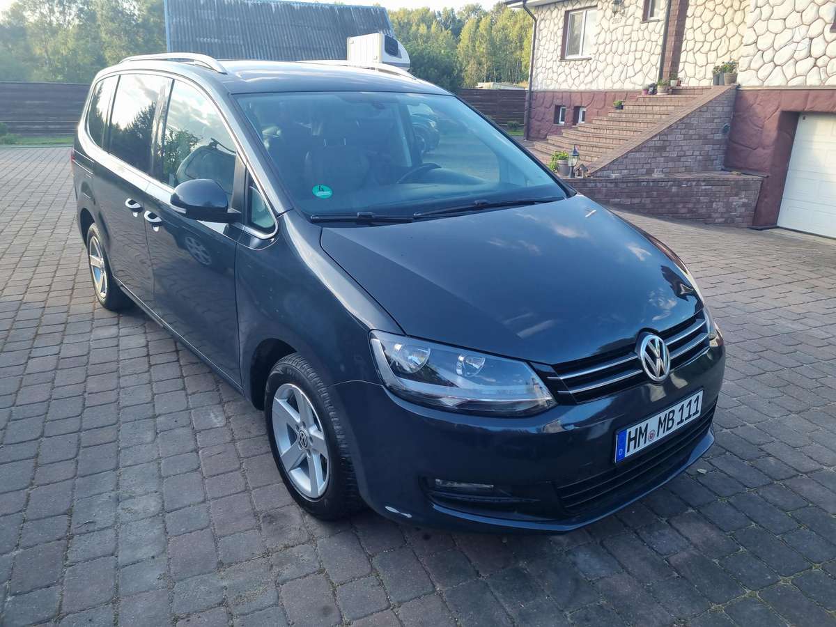 Volkswagen Sharan 2012 — interior