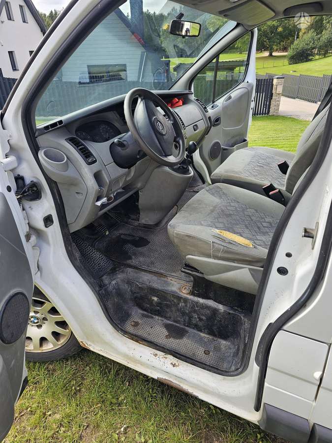 Opel Vivaro 2006 — photo 7