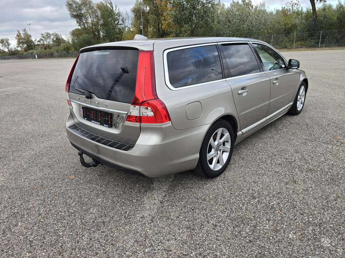 Volvo V70 2013 — photo 5
