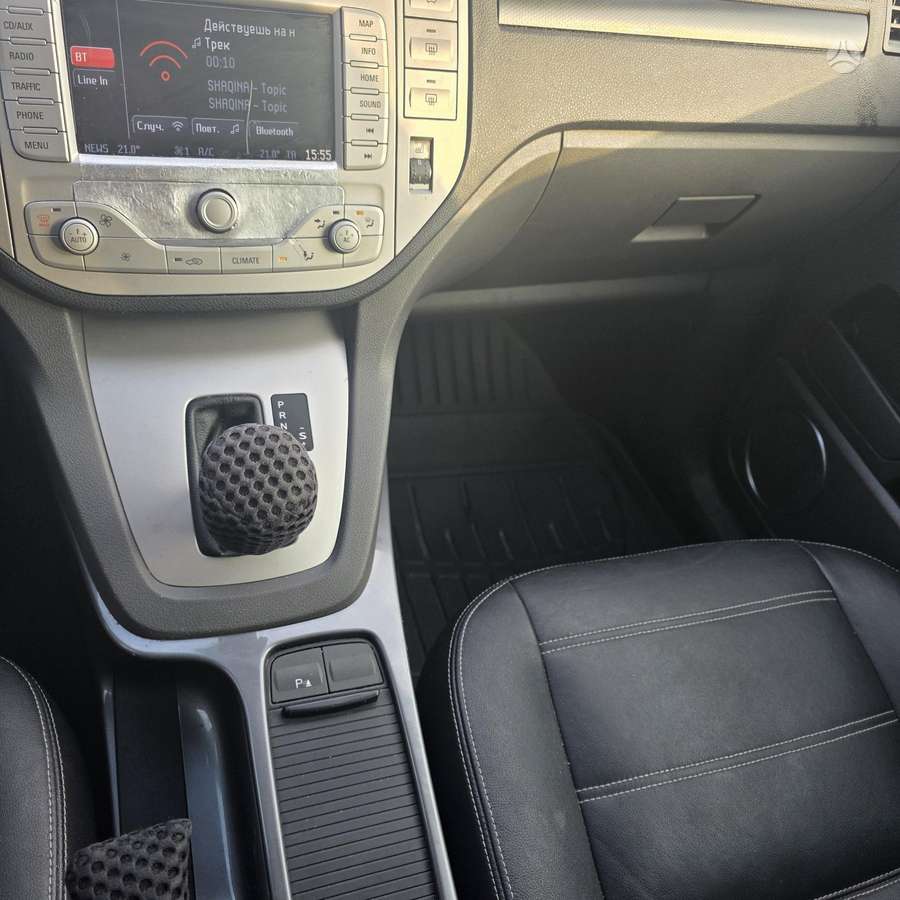 Ford Kuga 2012 — photo 10