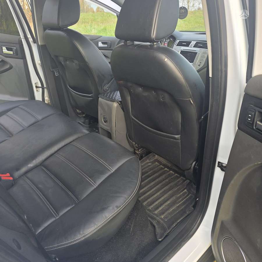 Ford Kuga 2012 — photo 12