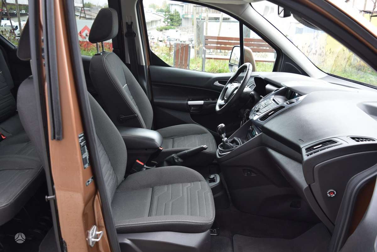 Ford Tourneo 2014 — photo 10