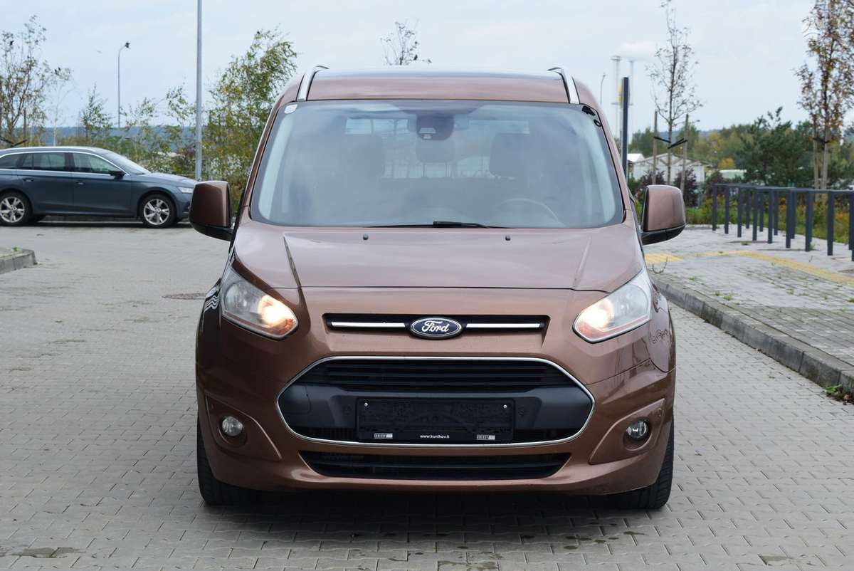 Ford Tourneo 2014 — rear view
