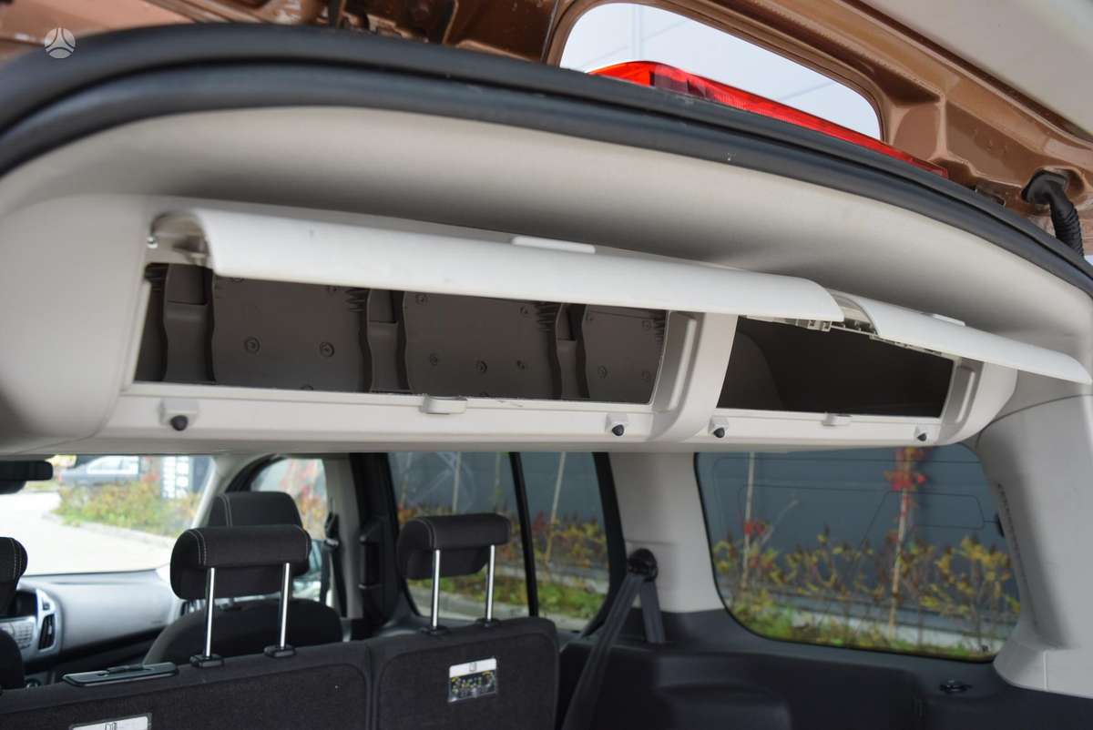 Ford Tourneo 2014 — photo 9