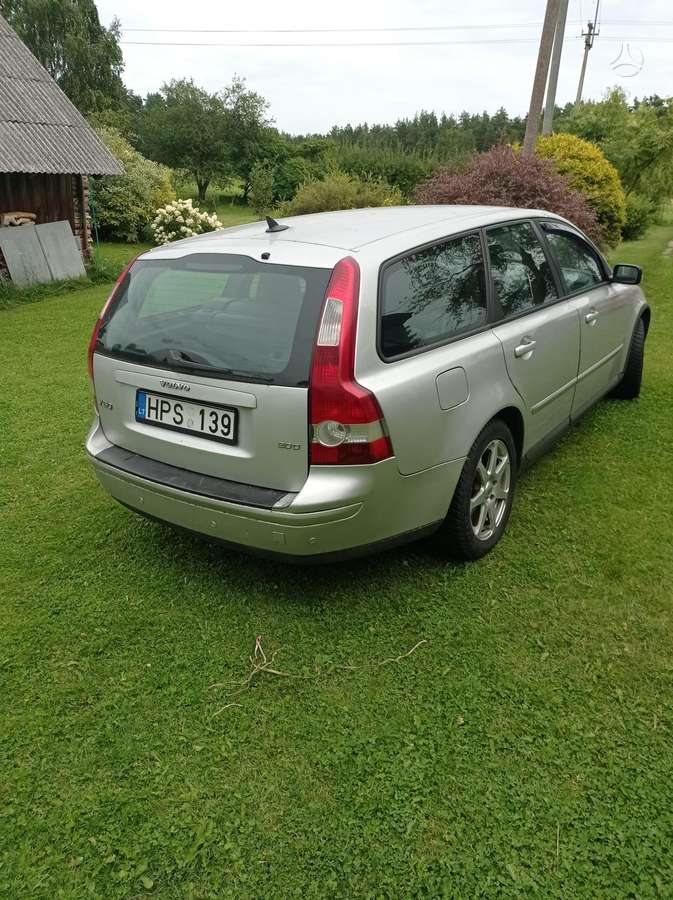 Volvo V50 2005 — interior