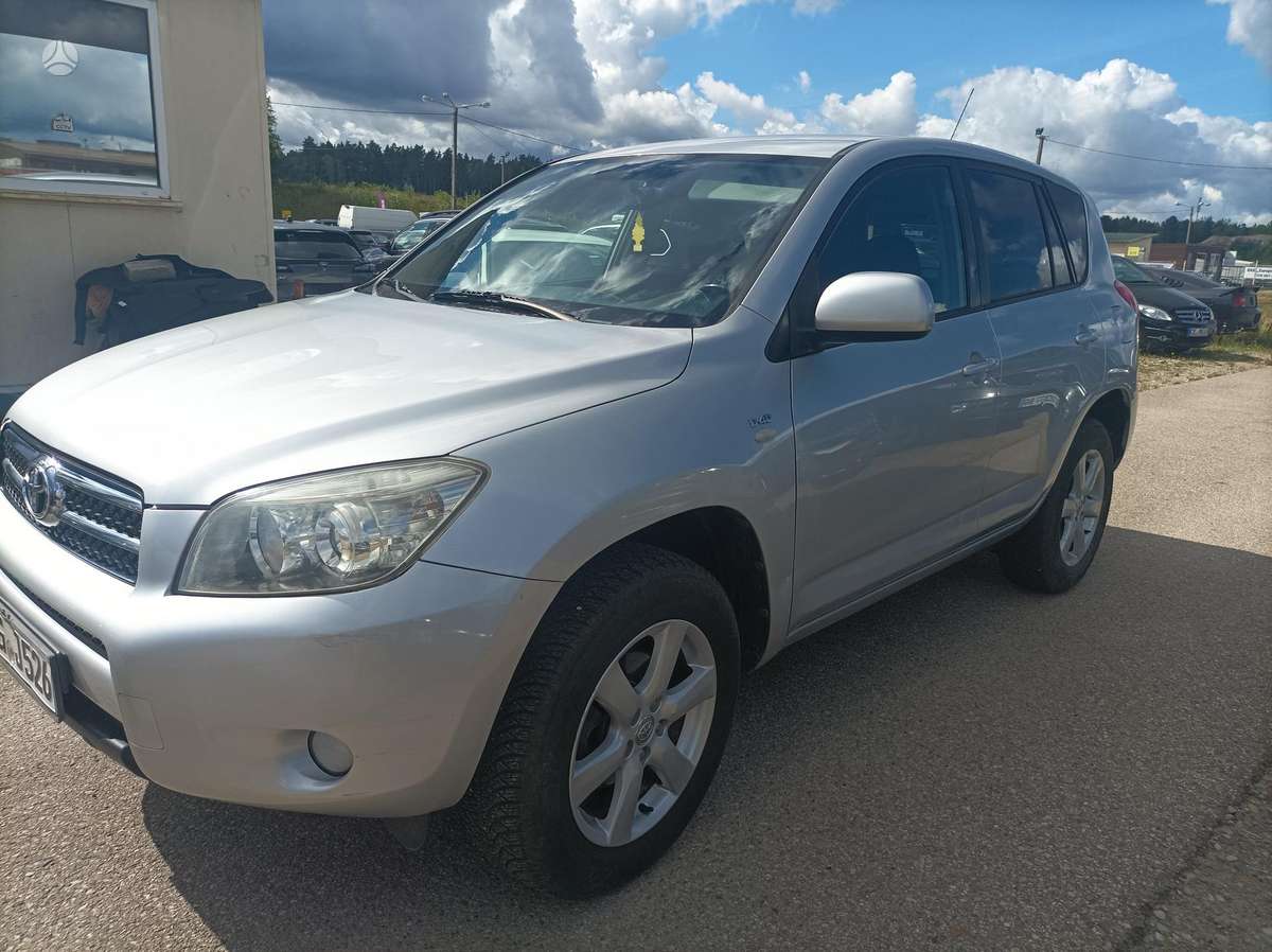 Toyota RAV4, 2009 — авто для ЗСУ з Європи