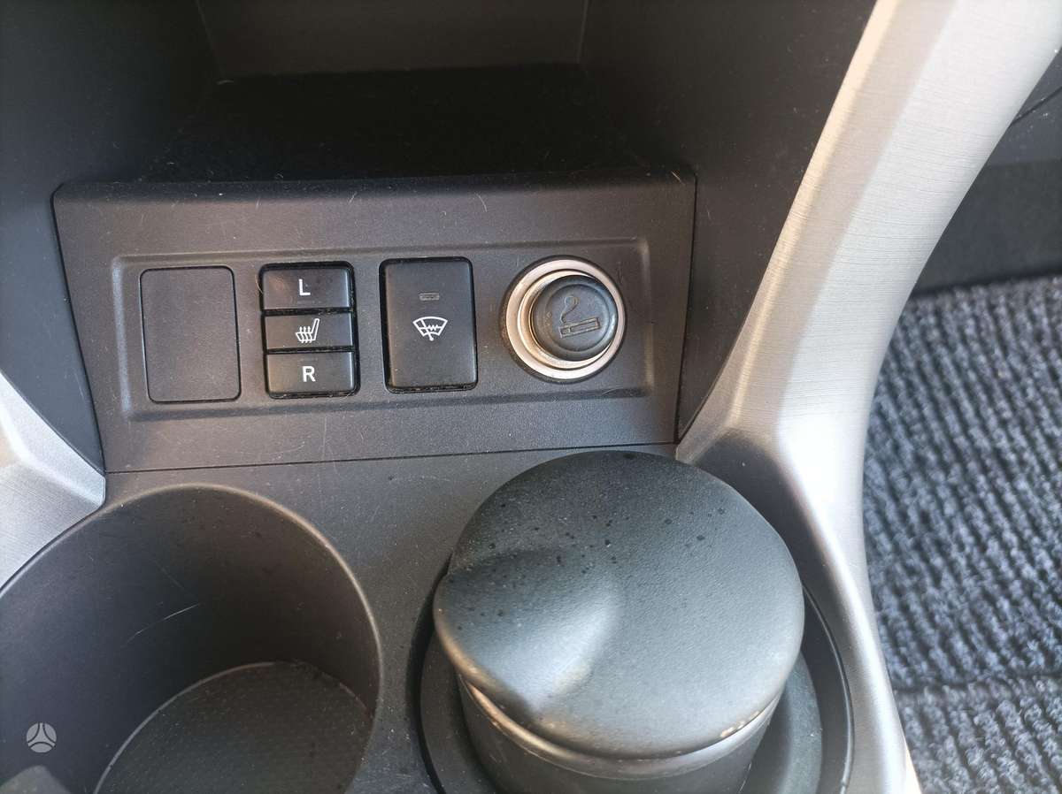 Toyota RAV4 2009 — photo 20