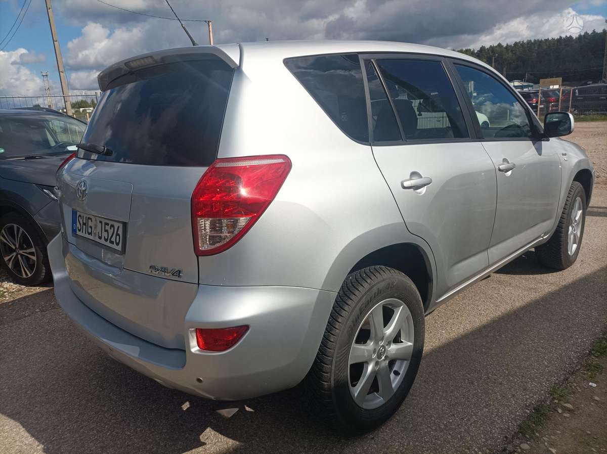 Toyota RAV4 2009 — photo 5
