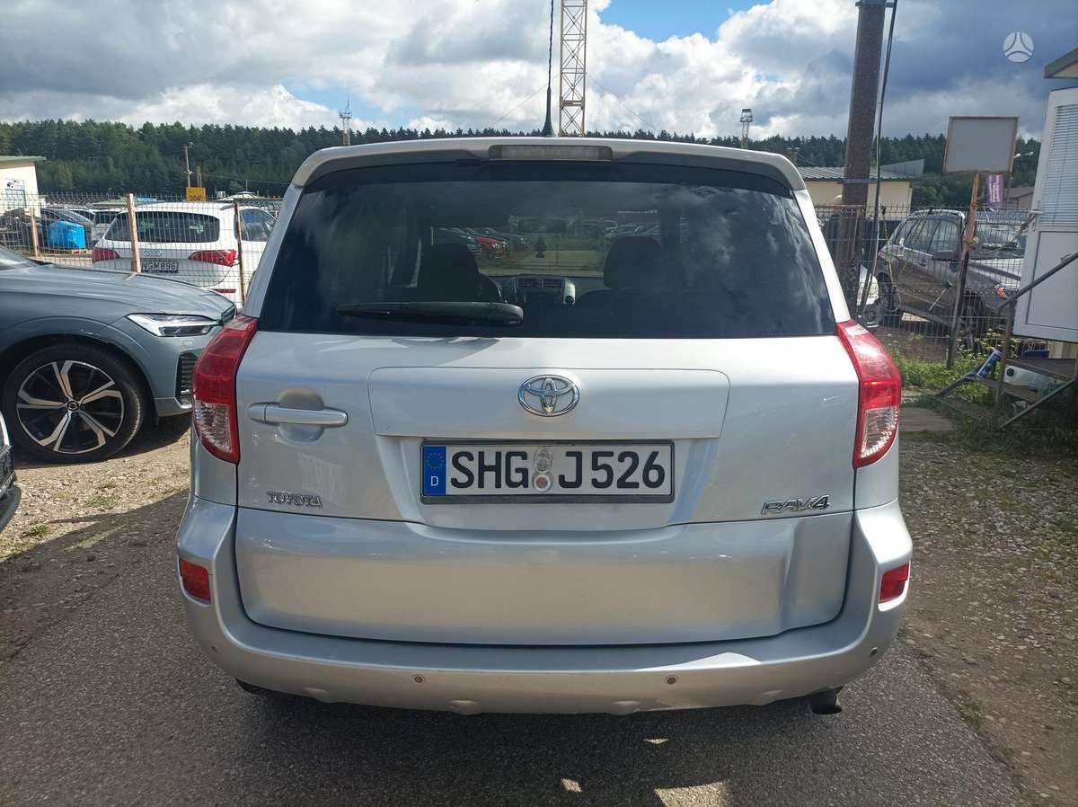 Toyota RAV4 2009 — photo 6