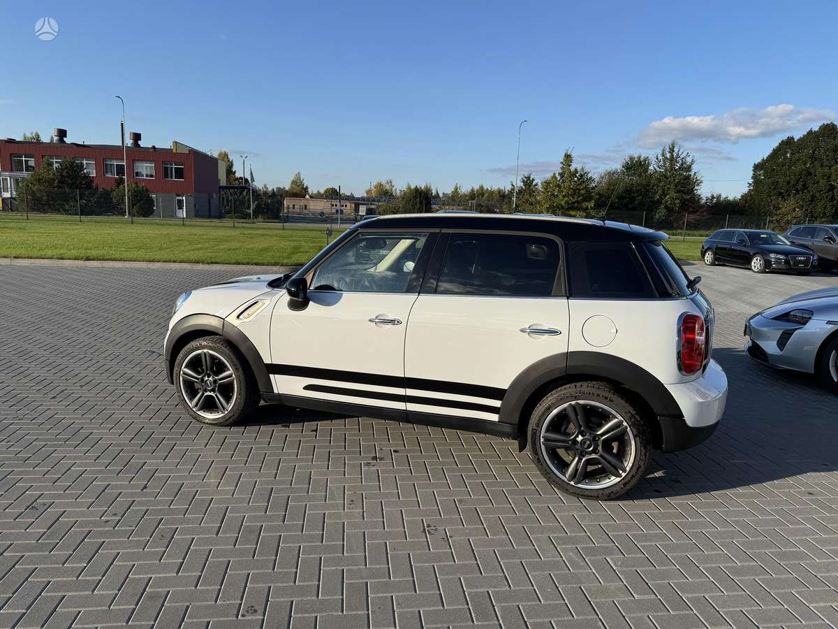Mini Countryman 2013 — салон