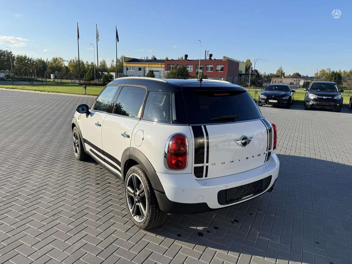 Mini Countryman 2013 — двигун 1598 cm³, 111 HP (82kW)