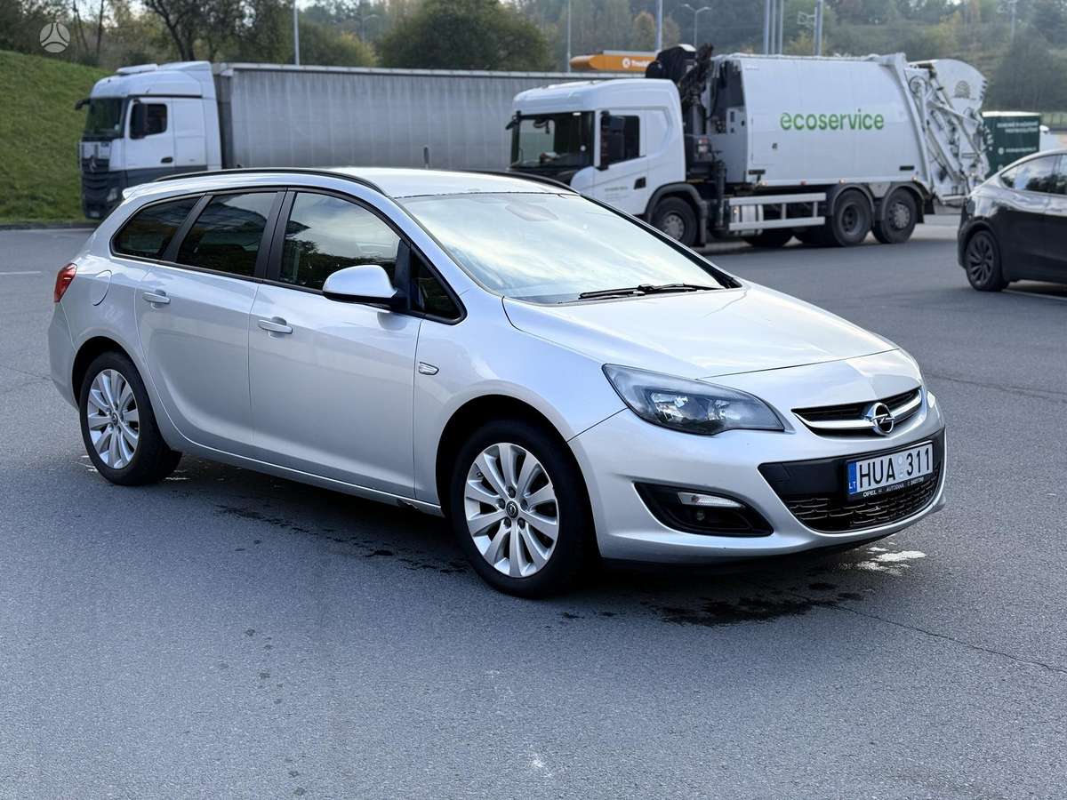 Opel Astra 2015 — photo 13