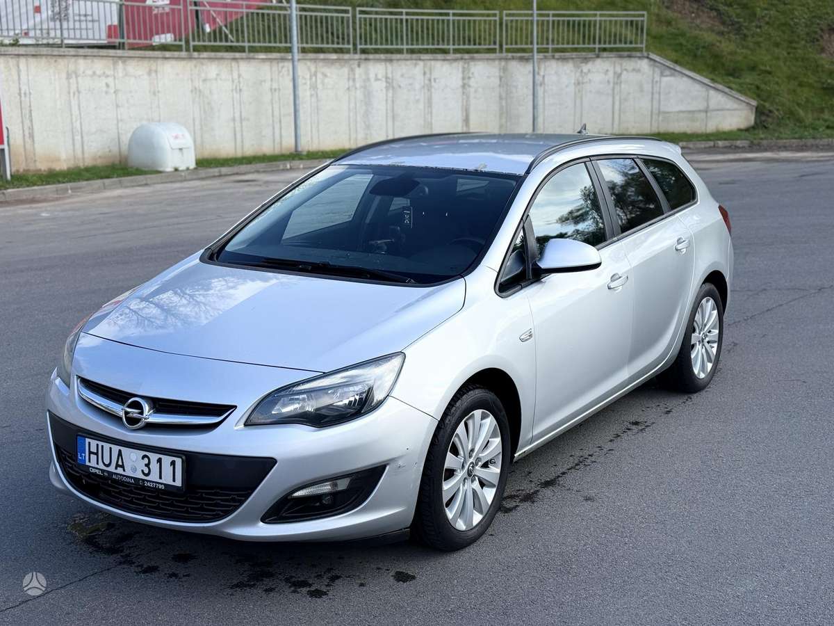 Opel Astra 2015 — engine 1598 cm³, 110 HP (81kW)