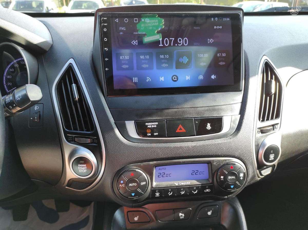 Hyundai ix35 2011 — photo 25