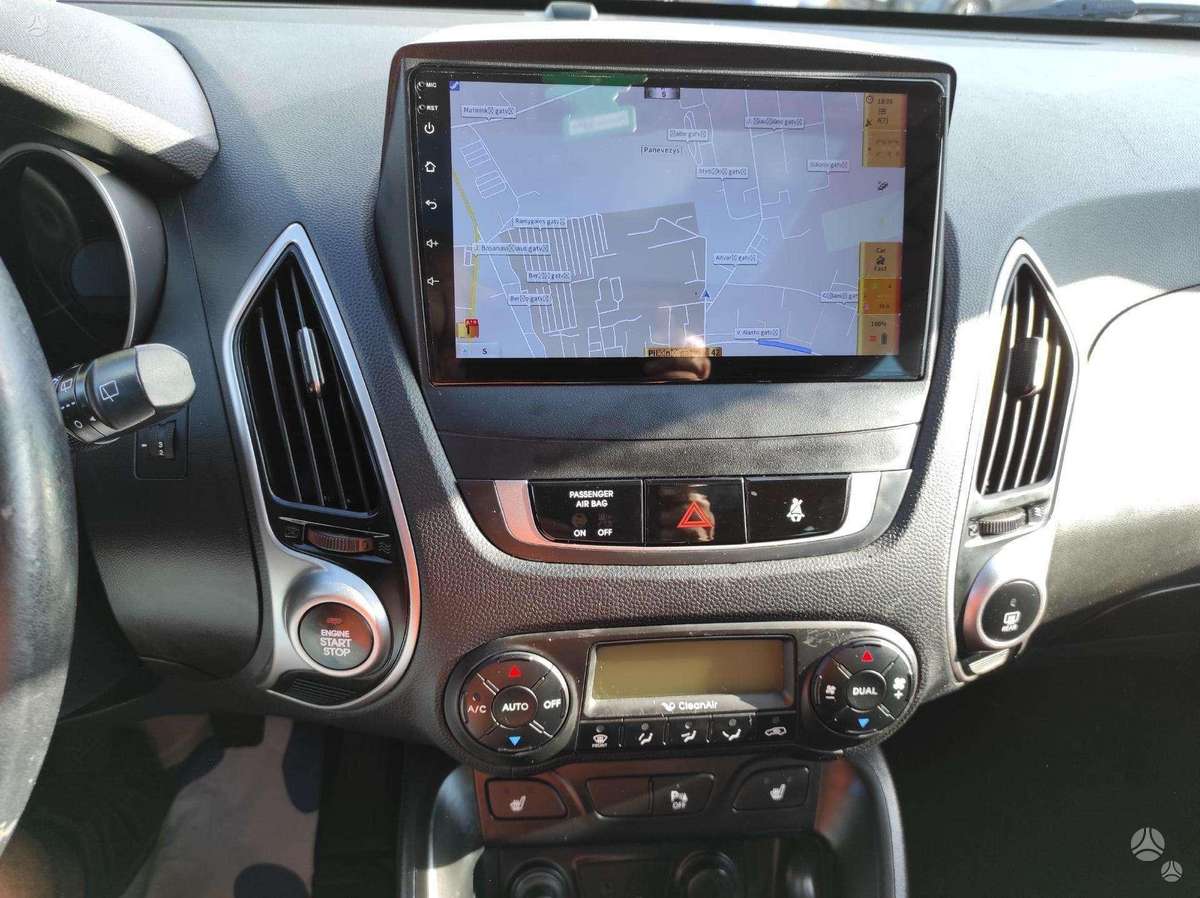 Hyundai ix35 2011 — photo 26