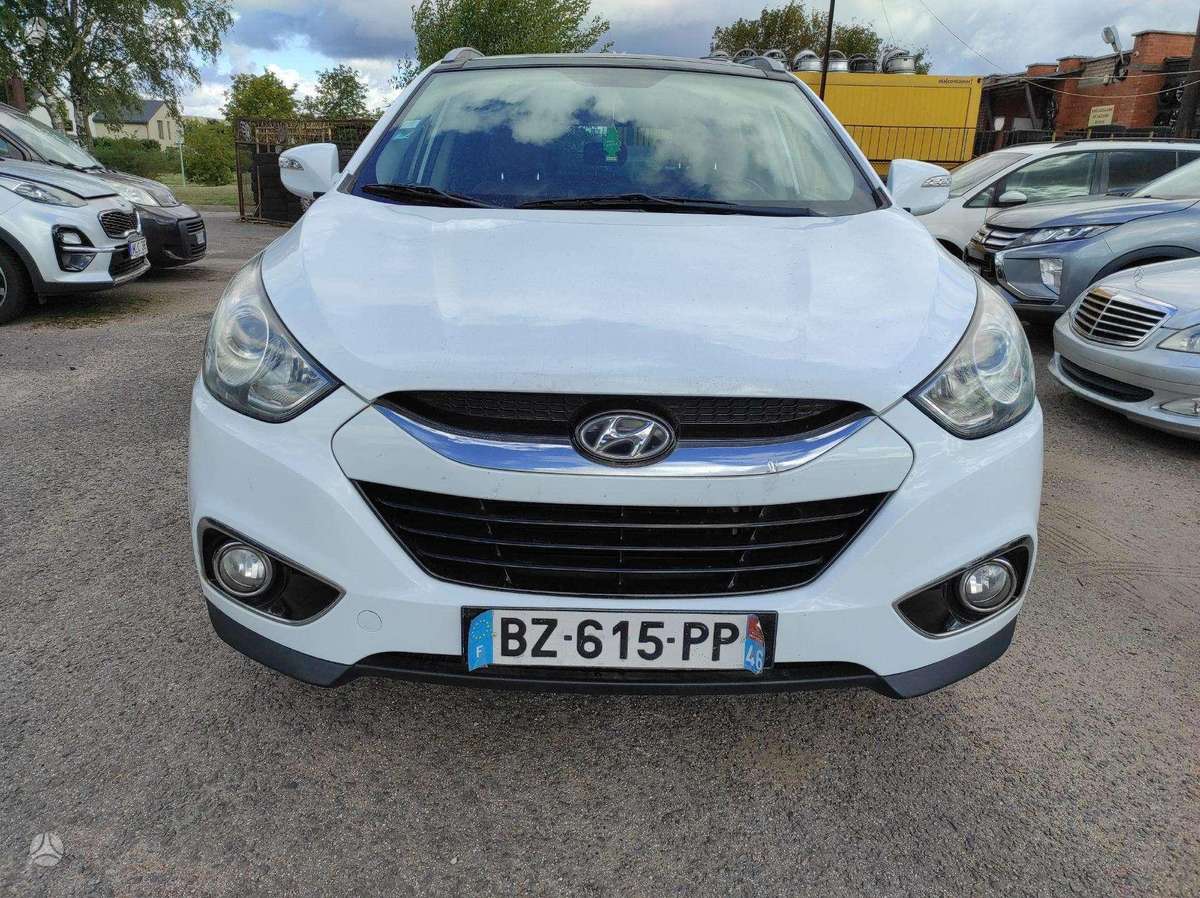 Hyundai ix35 2011 — engine 1995 cm³, 136 HP (100kW)