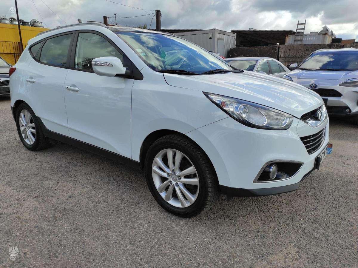 Hyundai ix35 2011 — photo 7