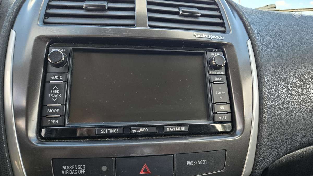 Mitsubishi ASX 2013 — photo 12