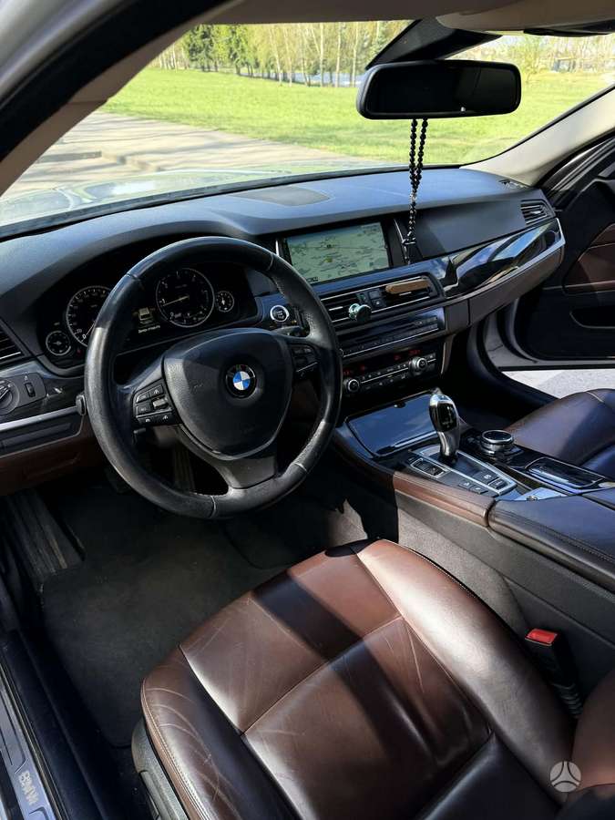 BMW 525 2013 — photo 8