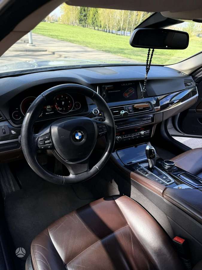 BMW 525 2013 — photo 9