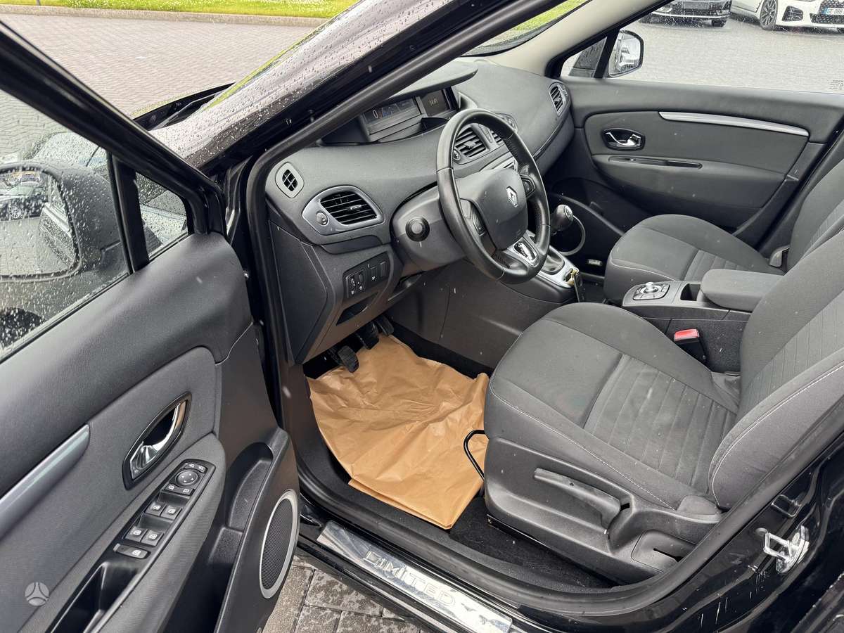 Renault Scenic 2015 — photo 12