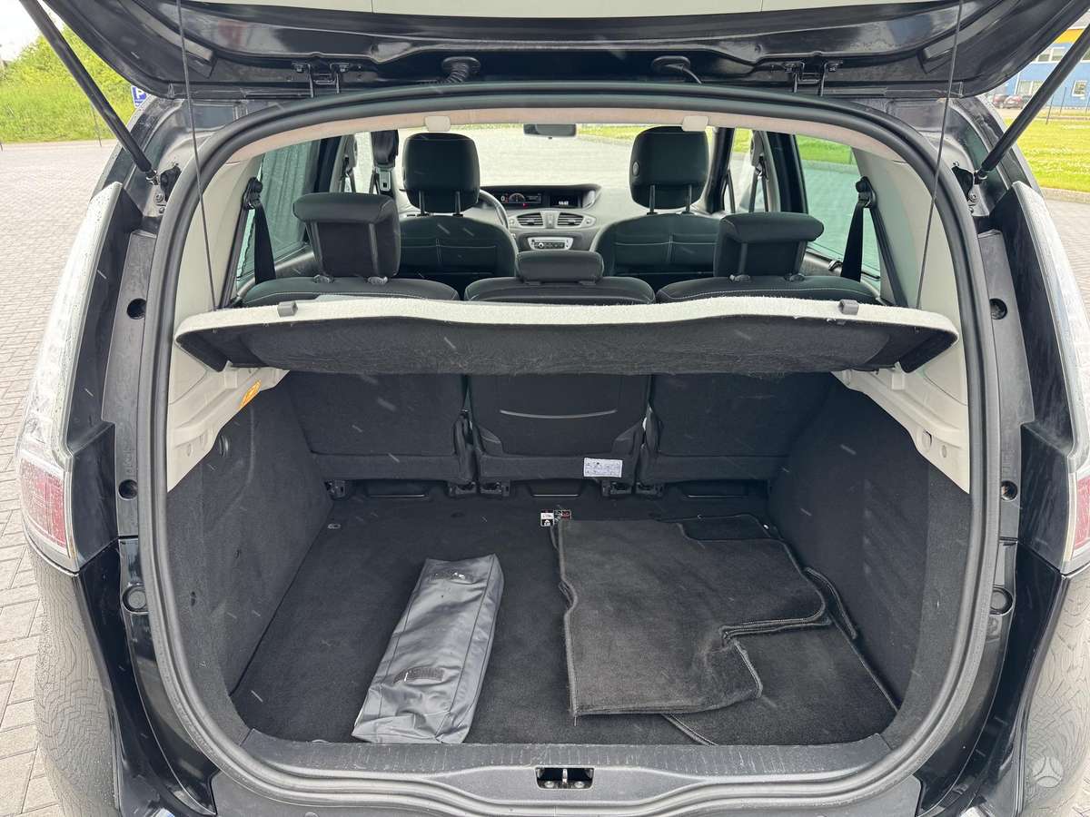 Renault Scenic 2015 — photo 18