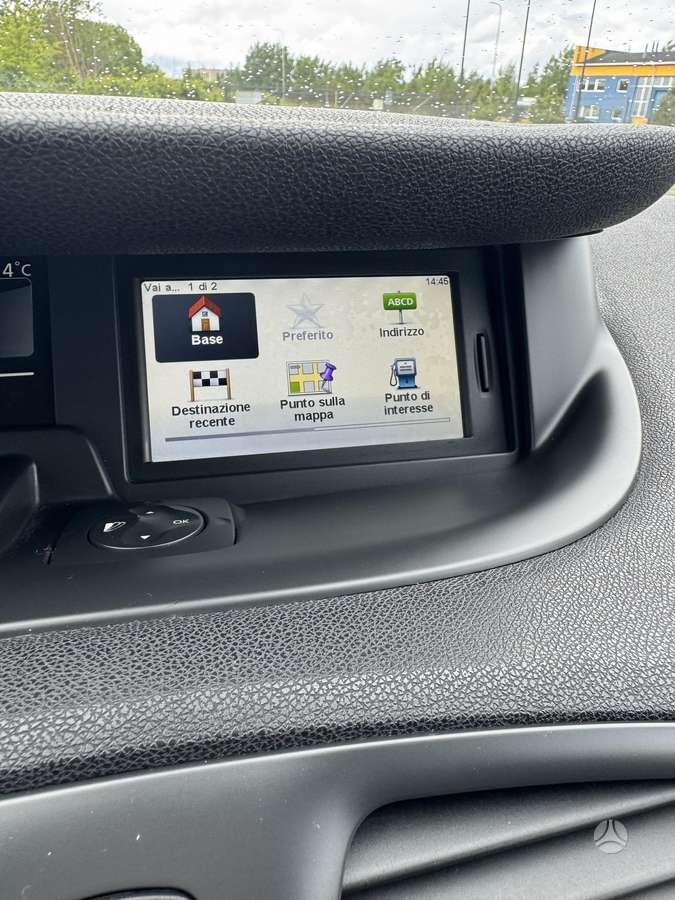 Renault Scenic 2015 — photo 30