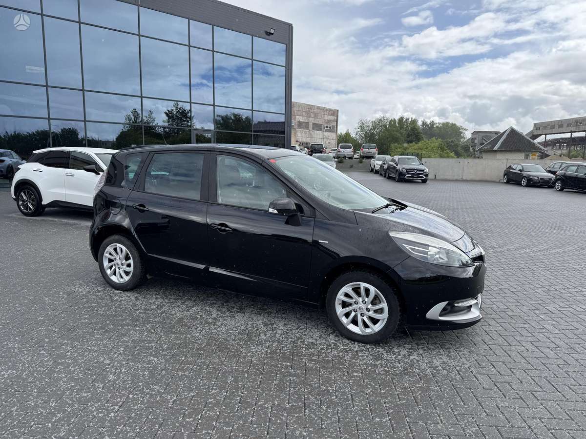 Renault Scenic 2015 — photo 9